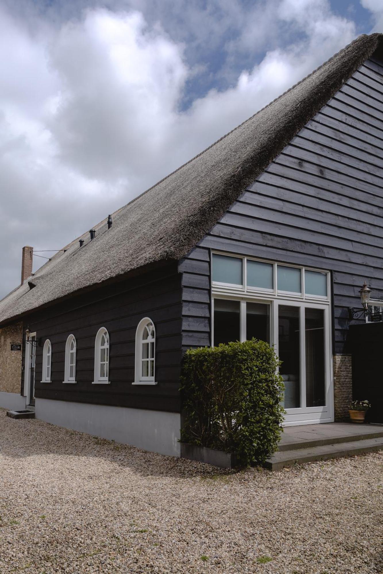 B&B Het Rijgebint Molenaarsgraaf Exterior photo